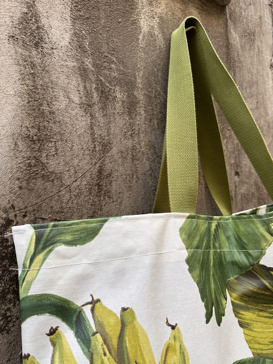 Borsa in Tessuto Impermeabile Banane e Accessori Coordinati - immagine 4